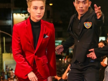 BẢO VỆ HỘ TỐNG CA SĨ DIỄN VIÊN NGƯỜI NỔI TIẾNG
