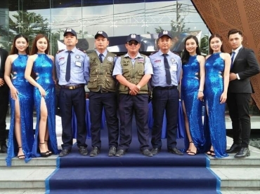 BẢO VỆ TRUNG TÂM THƯƠNG MẠI