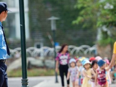 Bảo Vệ Trường Học 